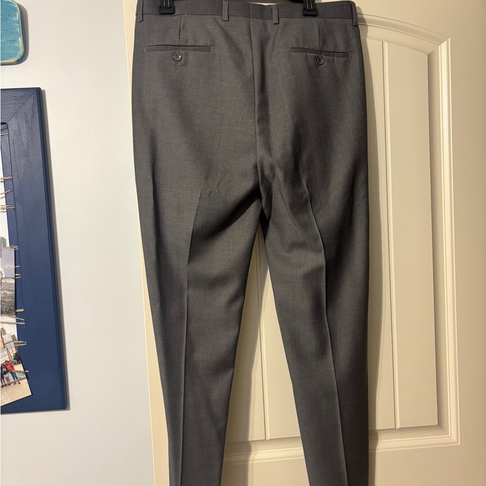 Mens Gray Dress Pants with Classic Straight-Leg Cut